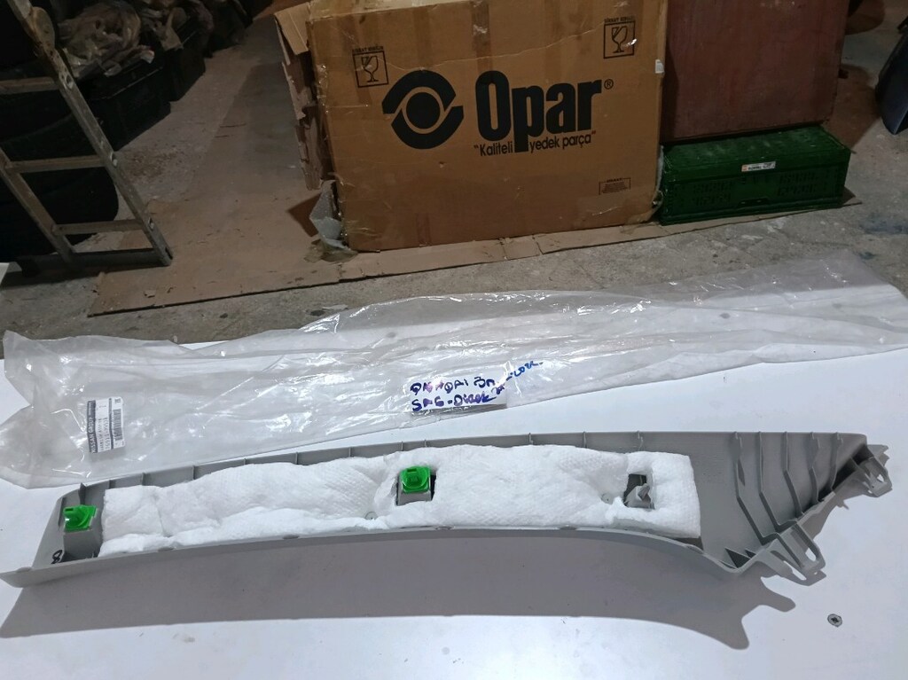NİSSAN QASHQAİ ÖN SAĞ DİREK KAPLAMASI ORJİNAL SIFIR PARÇA - 2