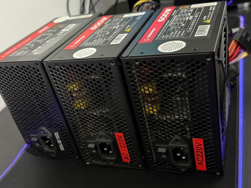 Rampage 650W 80+ Bronze Power Supply Tertemiz Sorunsuz Performanslı - 3