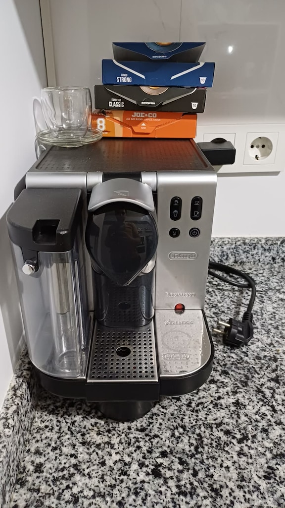 Delonghi Nespresso Süt Köpürtücülü Kapsül Kahve Makinesi - 3