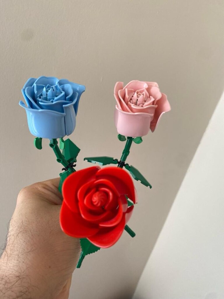 Lego pembe, kırmızı ve mavi gül - 9
