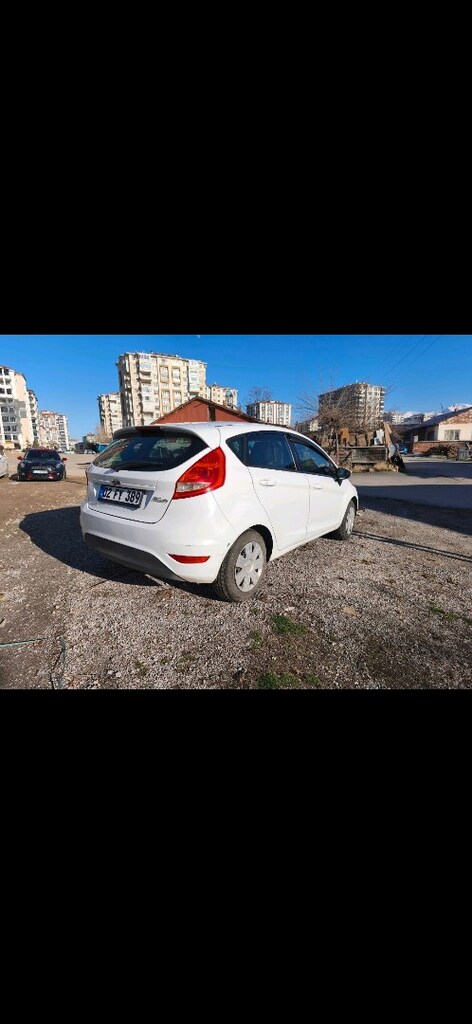 Ford Fiesta 2012 Model - 5