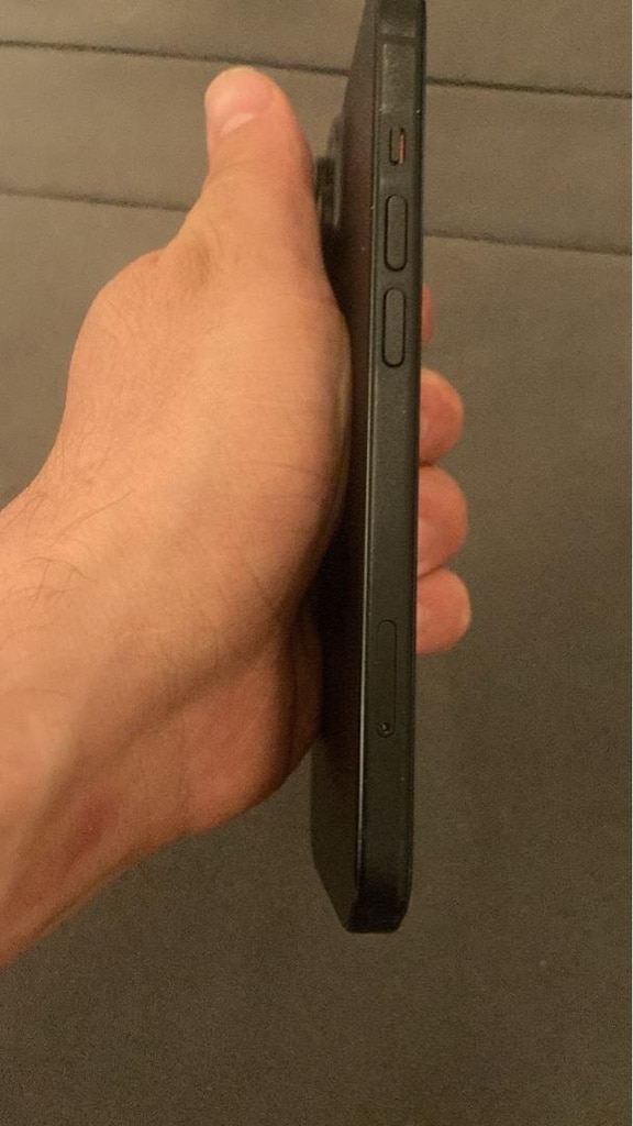 iPhone 15 - 2