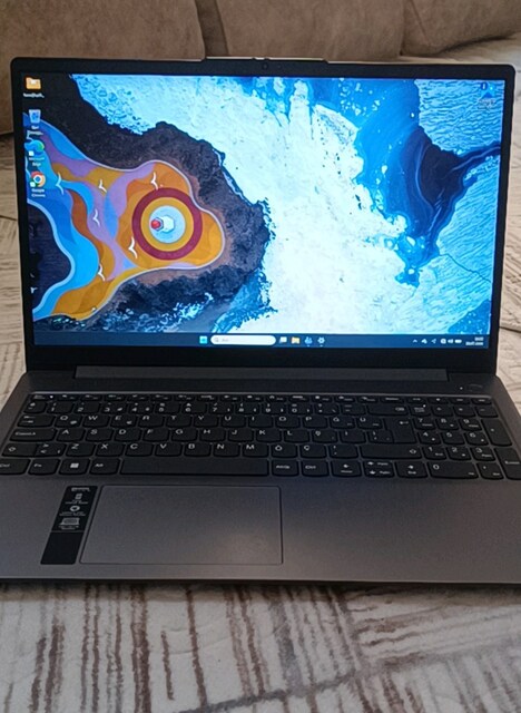LENOVOIdeaPad Slim 3 15IAN8