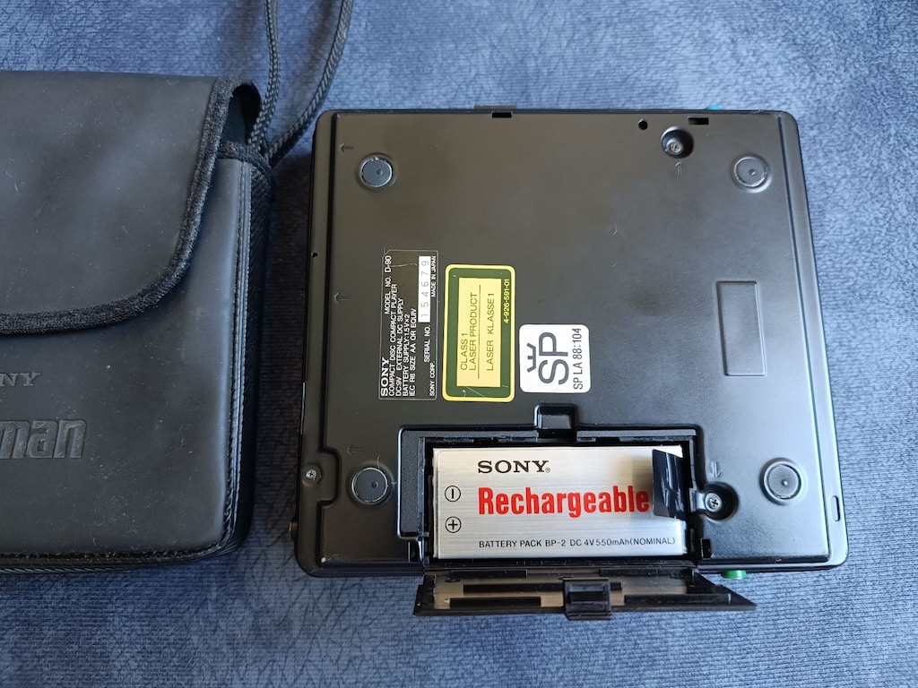 Sony Discman D-90 (1989) - 7