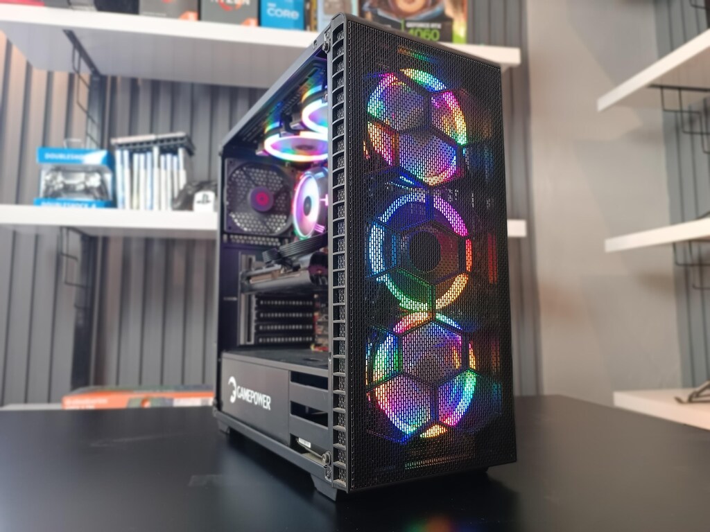 MASTER RX5600XT 6GB GPU/İNTEL İ7 6700K CPU/256GB SSD/16 GB RAM/GAMİNG - 2