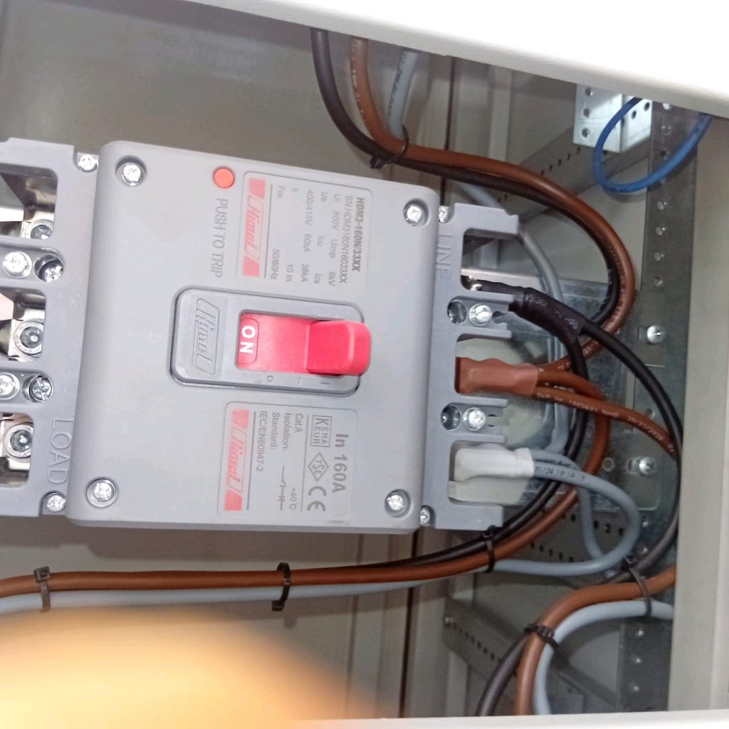 elektrik panosu dolu yeni gibi - 4