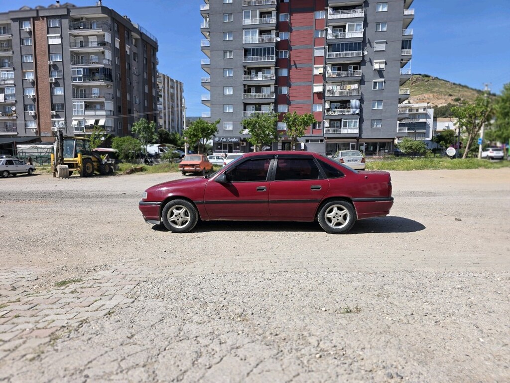 Opel Vectra - 12