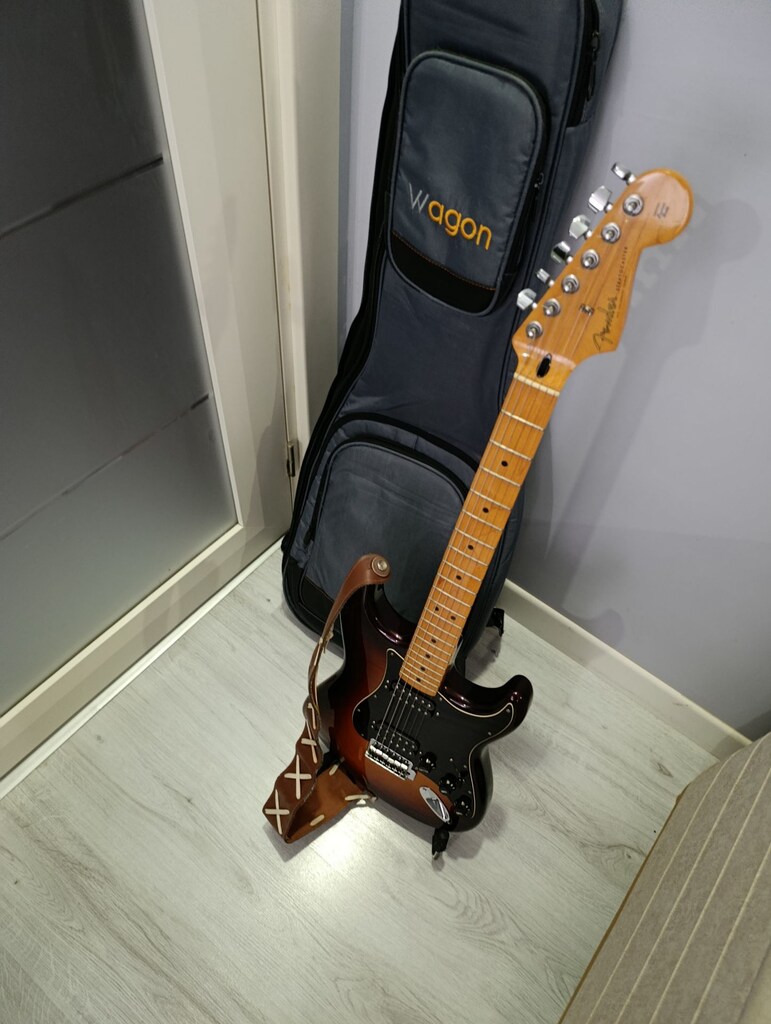 Fender Stratocaster HH - 3