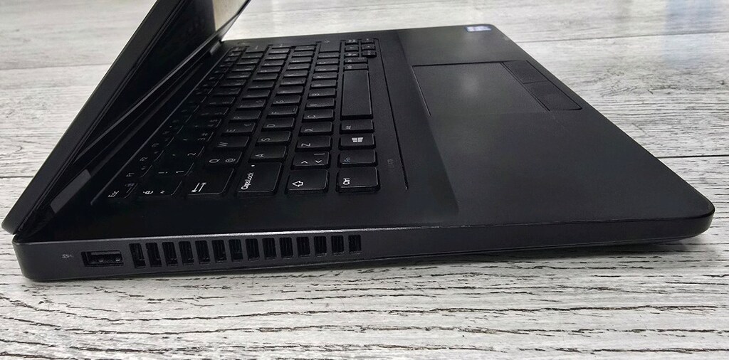 Dell i5 İşlemcili 8GB RAM SSD Notebook Laptop Bilgisayar - 6
