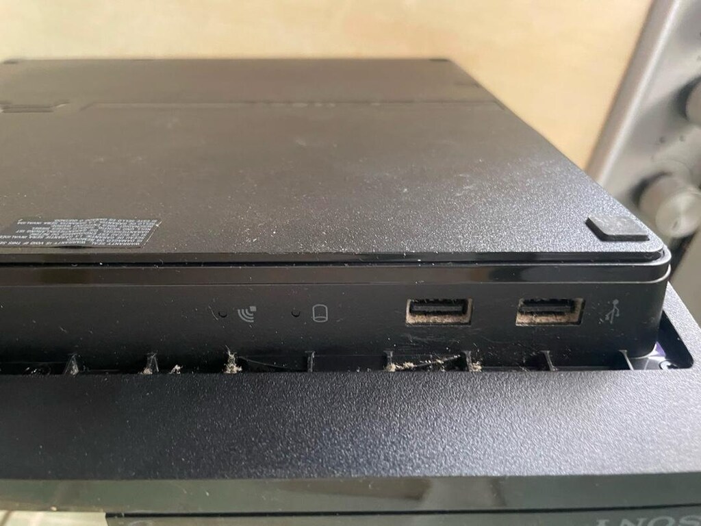 Play station 3 - 5