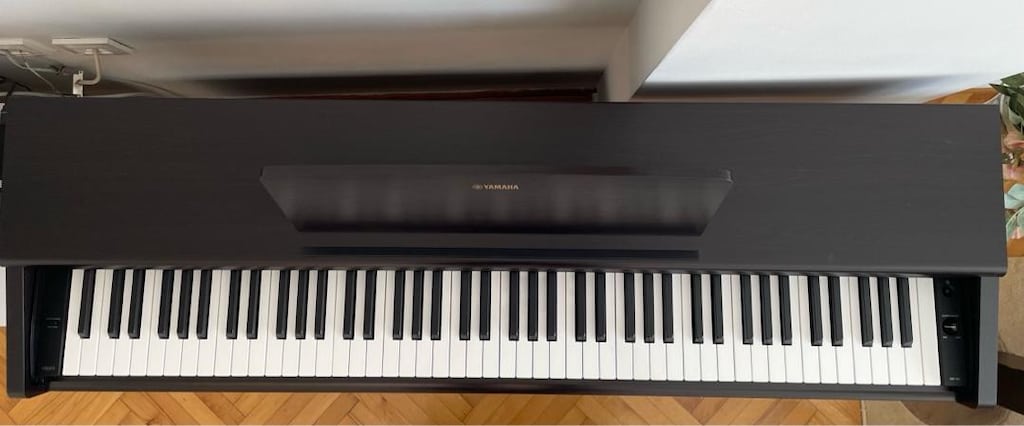 YAMAHA YDP-105R DİJİTAL PİYANO - 6