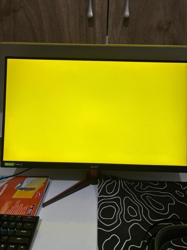 Acer Nitro VG272 240Hz 0.1ms / 1ms IPS Gaming Monitör - 3