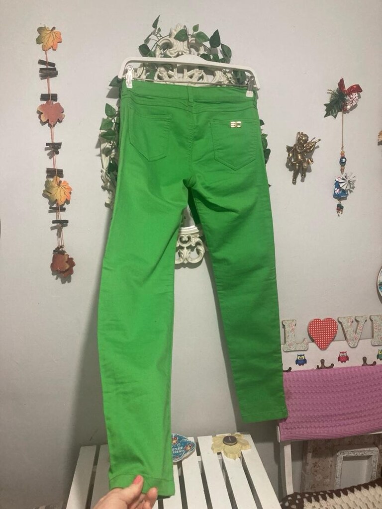 Pantolon yeni marka beden 28 Açıklama oku İstanbul Levent - 2