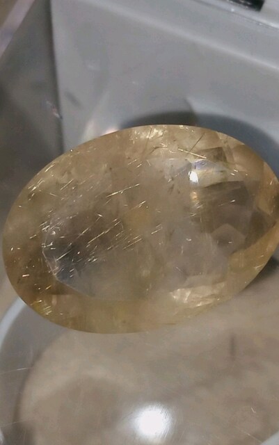 rutilli kuvars oval kesim 60.50 karat