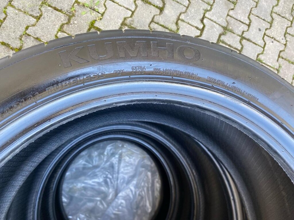 245 45,19 Yazlık lastik KUMHO - 5