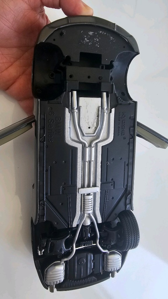 BMW 6 Serisi Metal Model Araba – Hasarlı | Yedek Parça / Restorasyonlu - 6