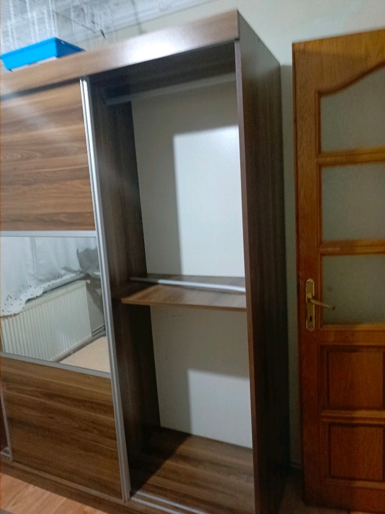 Ahşap Desenli Gardırop Küçükçekmece Civarı Nakliye Kurulum Ücretsiz - 2