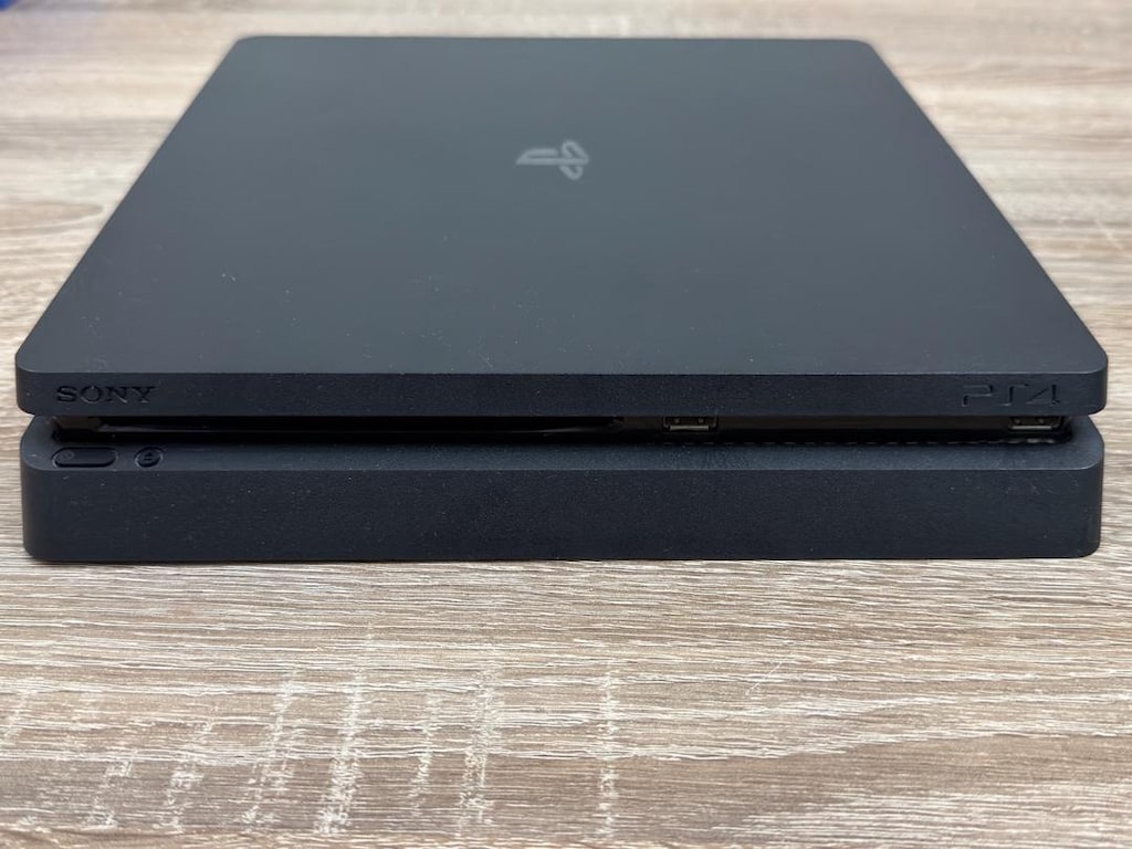 İlk Sahibinden Faturalı ve Kutulu PS4 Slim 500 GB - Çift V2 Kol - 5
