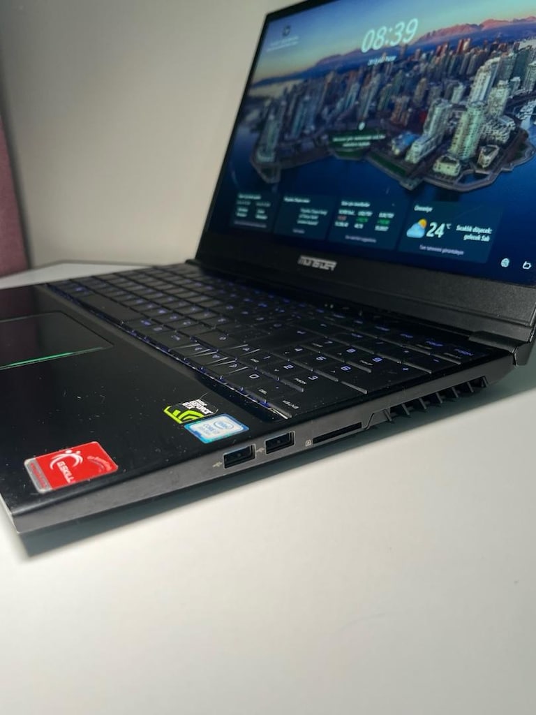 İlk Yazan Alır 16Gb Ram 6gb Ekran Kartı 750gb Ssd Yüksek İşlemci - 9