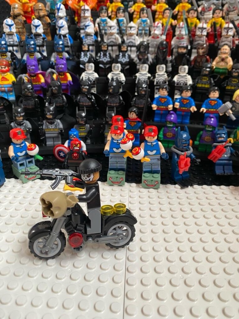 Lego Karışık Minifigürler - 8
