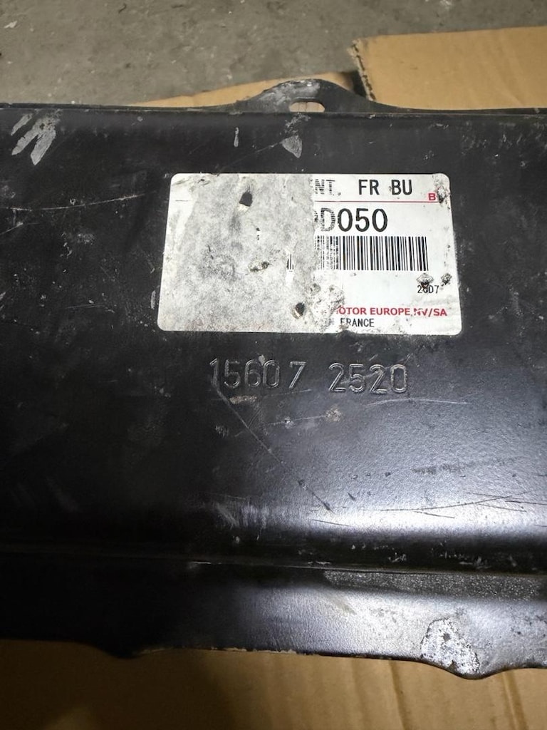 Toyota Yaris ön tampon demiri 2012-2016 Sıfır orjinal 521310d050 - 3