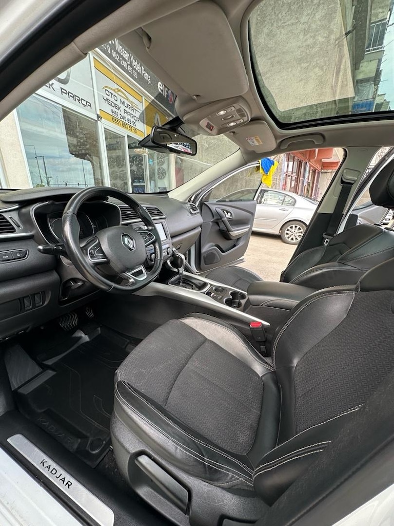 FULL YETKILI SERVIS BAKIMLI CAM TAVANLI RENAULT KADJAR - 8