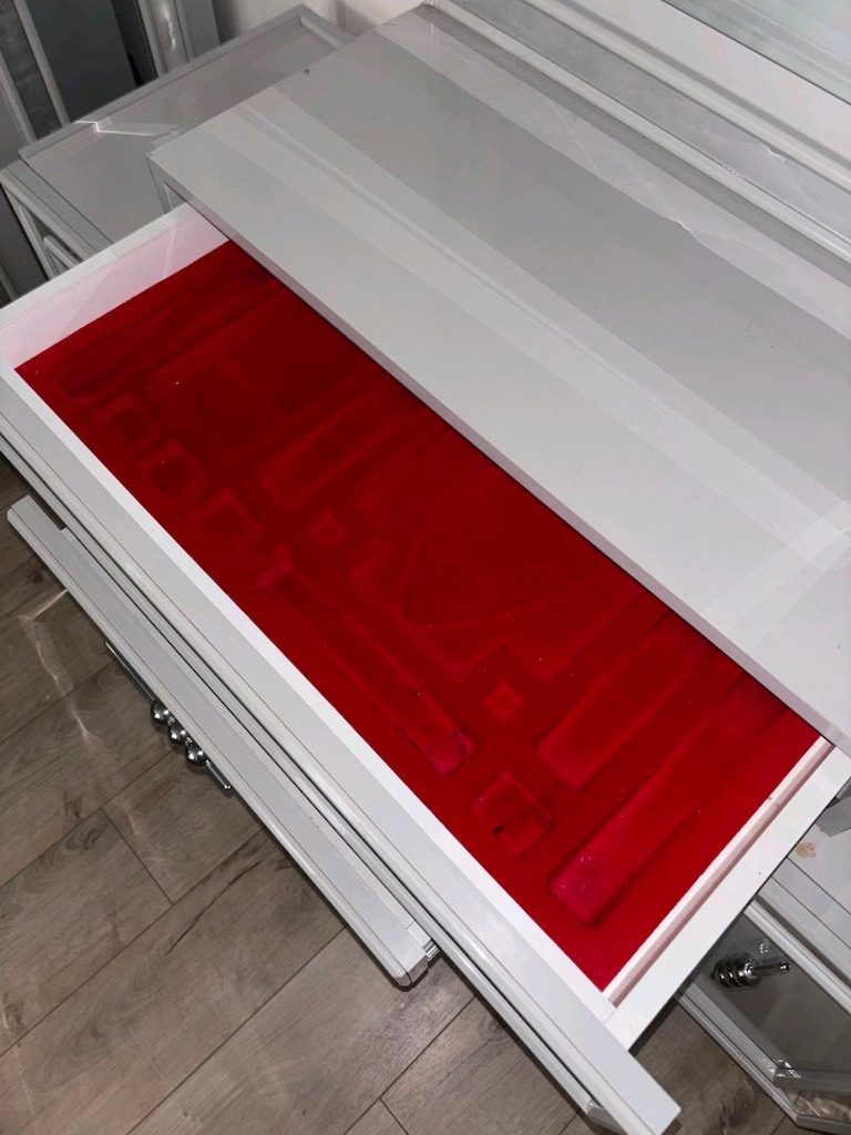 makyaj masası ve komodin takımı - 3