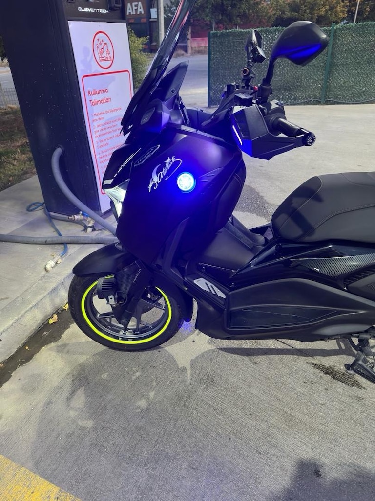 kazasız çiziksiz Yamaha 2024 xmax tech max ekstra bol - 2