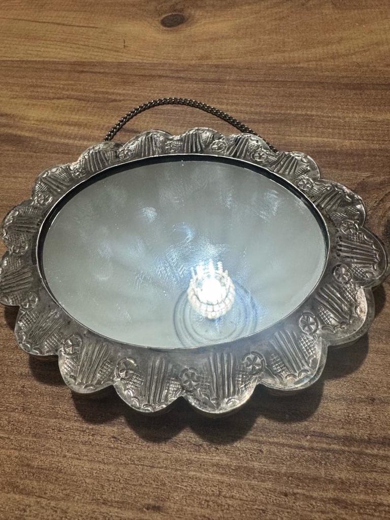 Eski Alman Gümüşü (Alpaka) Kabartma Duvar Aynası - 4