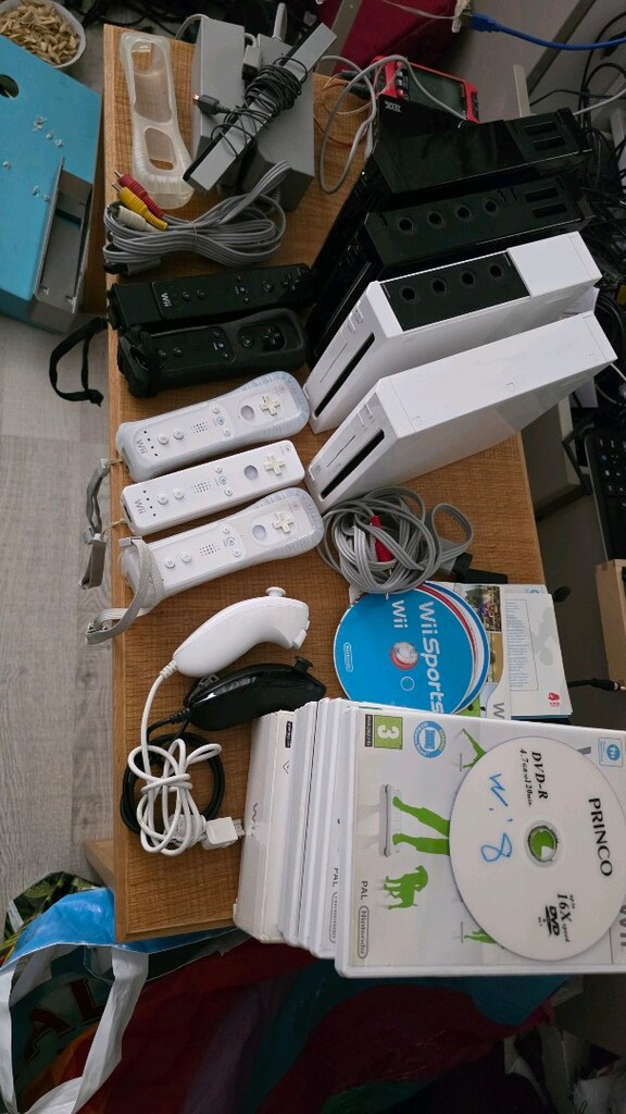 Nintendo wii Controller, kumandası, gövde, adaptör vs Açıklama Oku - 7