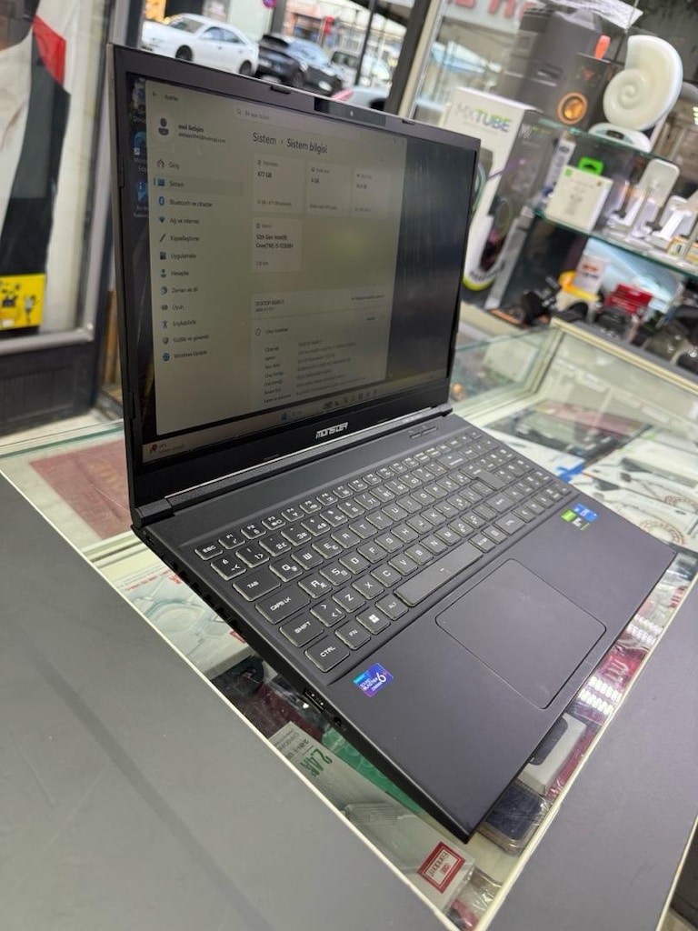 MONSTER GAMİNG LAPTOP i5 12.Nesil 4GB Ekran Kartı 16GB RAM 512SSD - 3