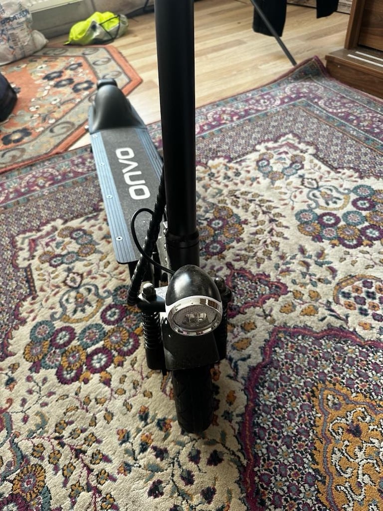 Onvo Ov-007 Elektrikli Scooter 350 W