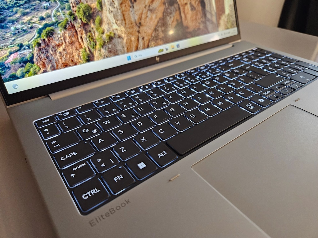 HP ELİTEBOOK ÖZEL ÜRÜN+ DOKUNMATİK + 16 İNÇ + 32 GB RAM +GARANTİ - 2