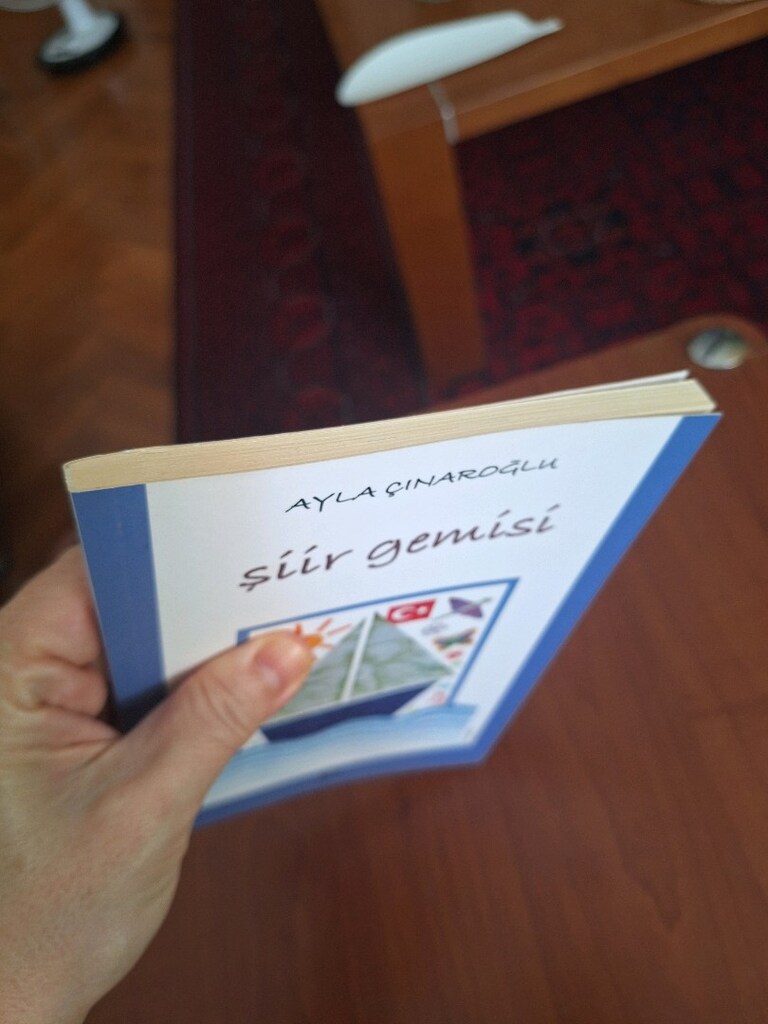 şiir gemisi Ayla çınaroğlu - 6