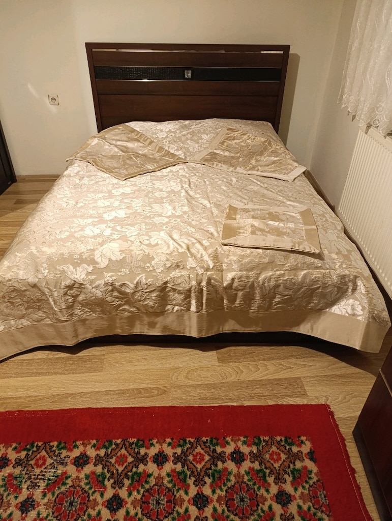 çift kişilik saten yatak örtüsü - 2