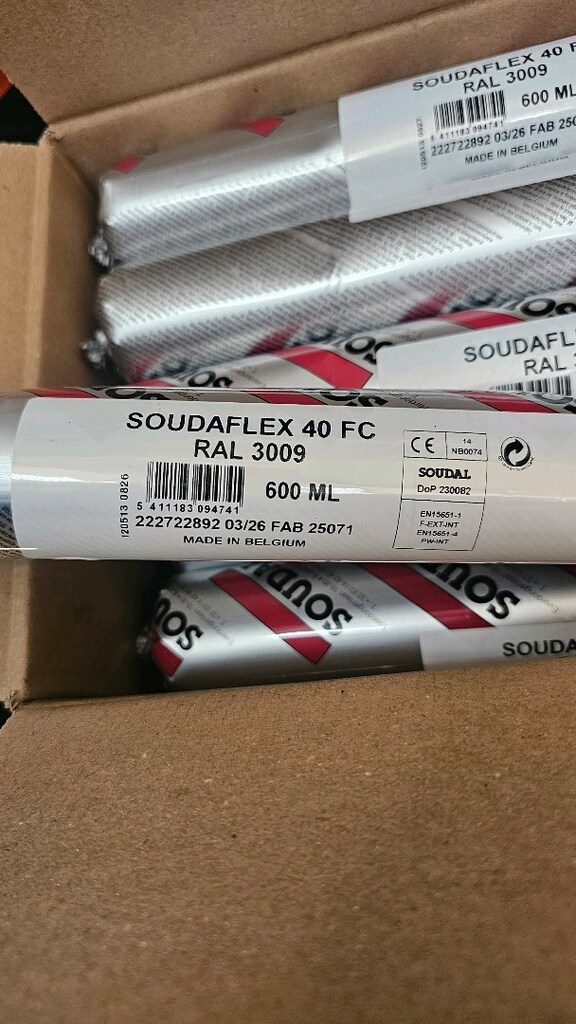 SOUDOFLEX SİYAH MASTİK SOSİS - 2