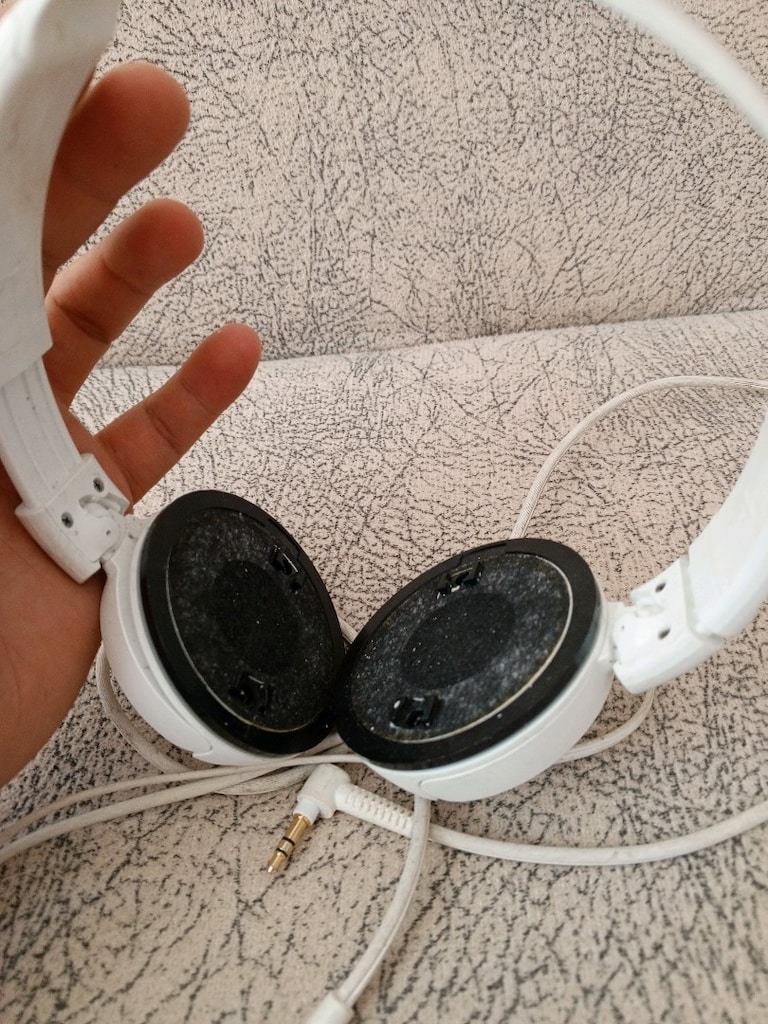 Sony Kulaklık (arızalı) - 3