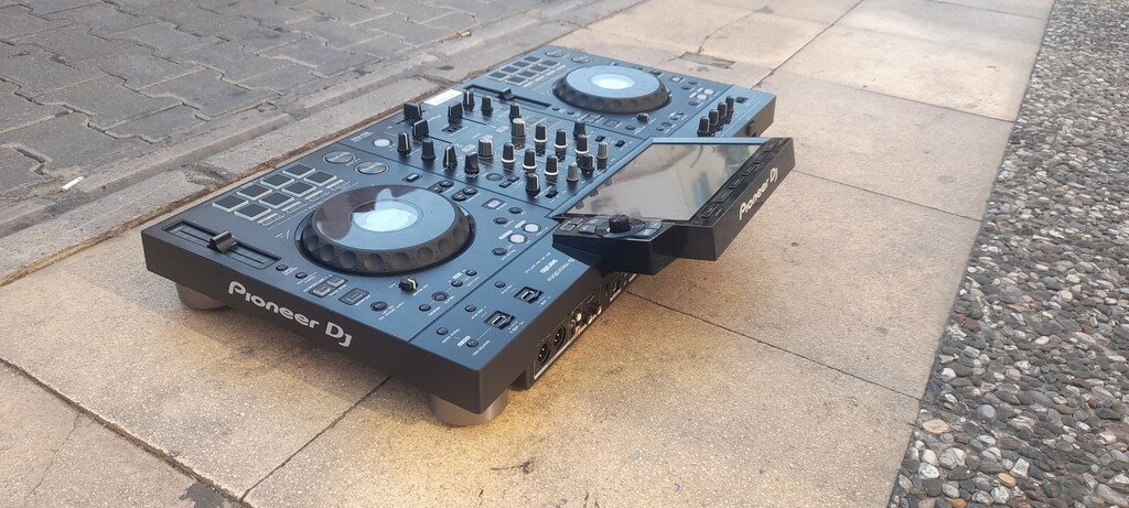 PIONEER X DJ RX 3 DJ CONTROLLER ALL IN ONE - 145.000 TL - 3