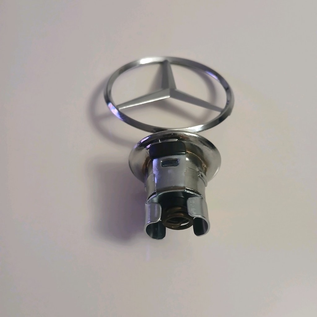 Mercedes logo - 4