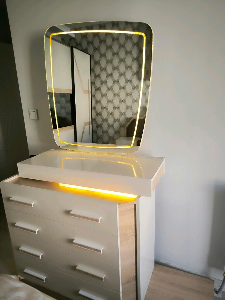 yatak odası aynalik çekmeceli yeni ürün krem LED isikli - 4