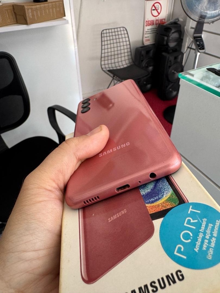 SAMSUNG A04S 64 GB SIFIR GİBİ TERTEMİZZ - 4