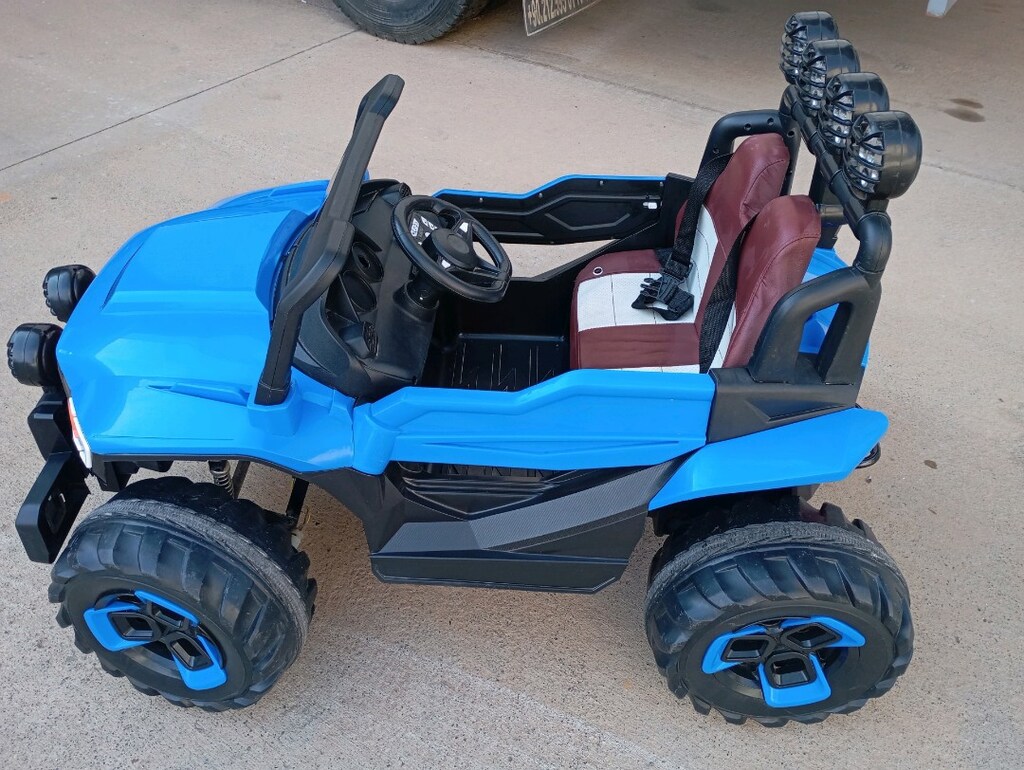 Akülü Araba XXL Dev Boyut - 2