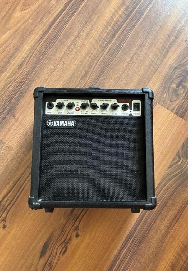 YAMAHA ELEKTRO GİTAR - 2