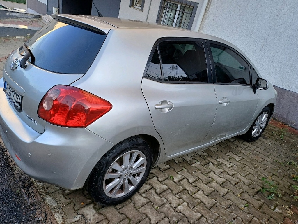 auris 2010 1.4.4D Otomatik - 11