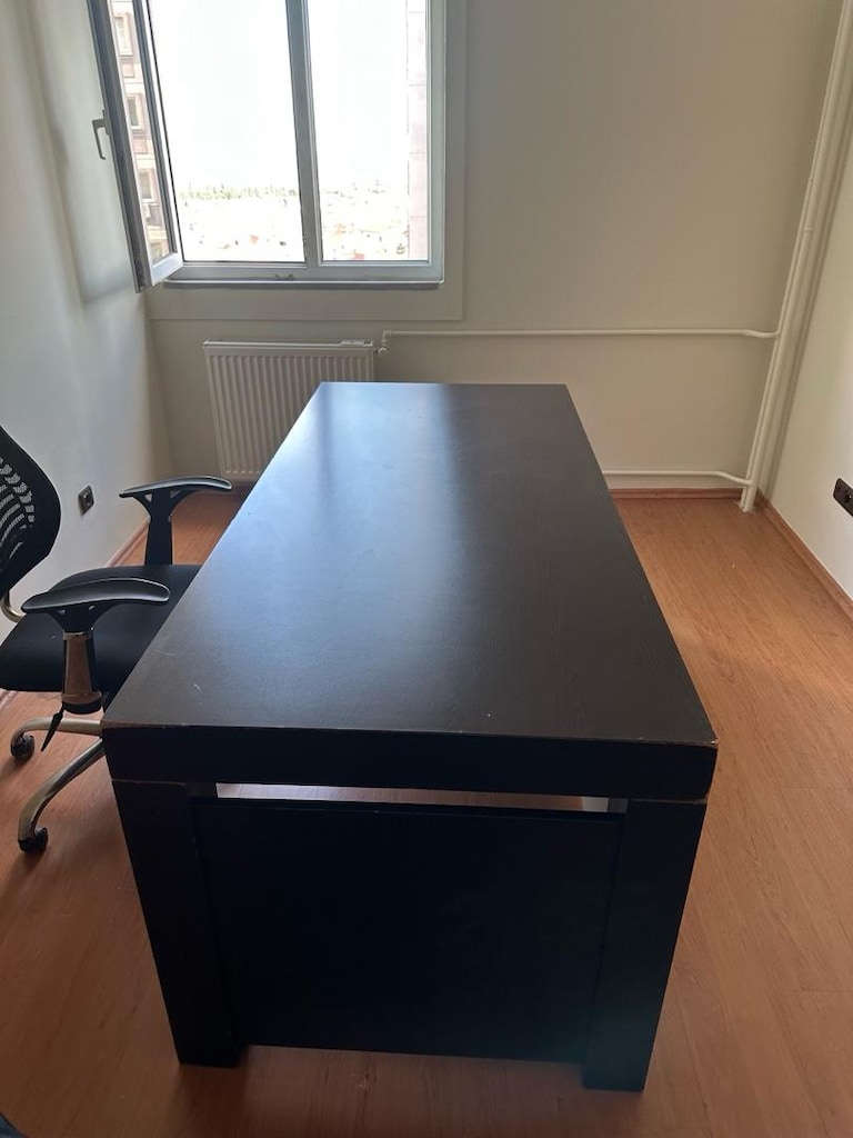 Ofis Masası - 4