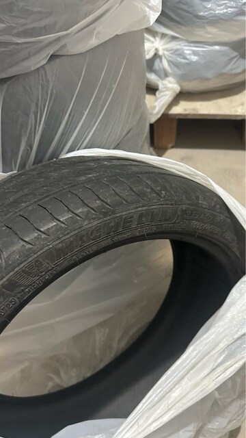225/40/18 Michelin Primacy 4