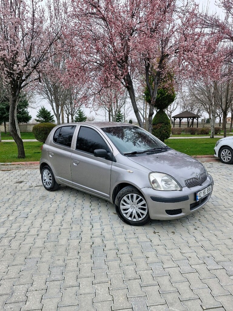 Toyota Yaris 2005 1.0terra - 5