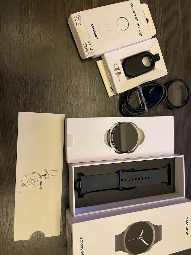 SAMSUNG GALAXY WATCH 8 44MM VE SMART TAG 2 (SIFIRA YAKIN)