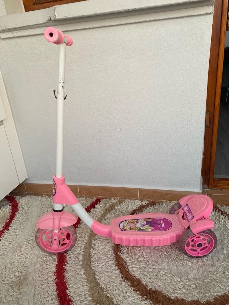 Pembe scooter - 8