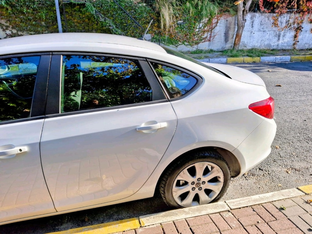 Opel Astra 2014 J Kasa Business 1.3 CDTI - 3